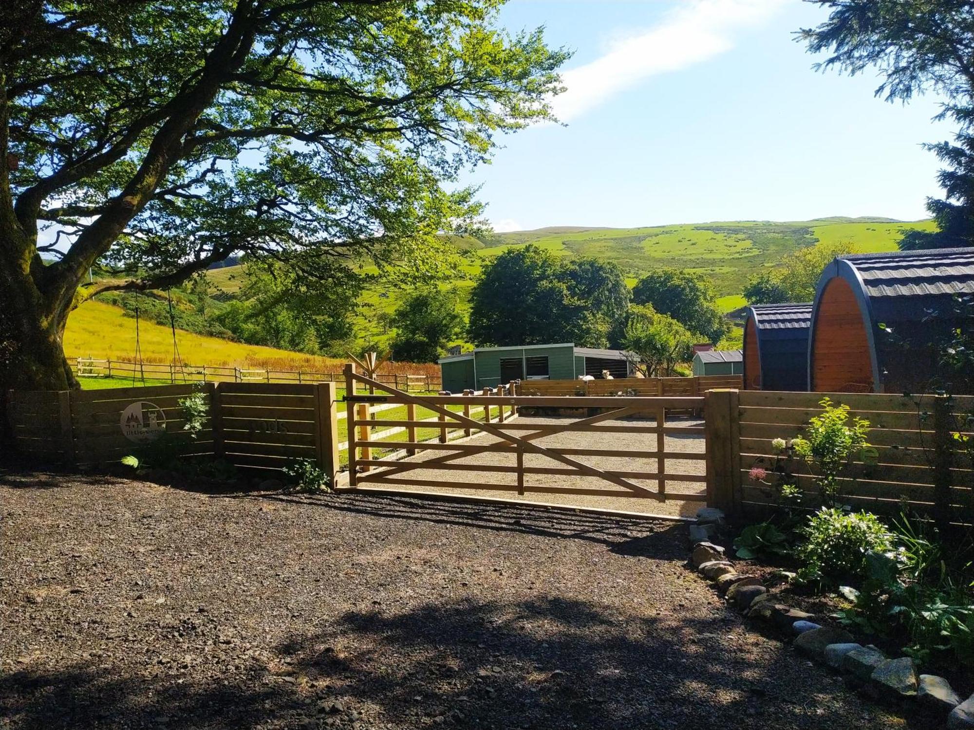 Little Peru Luxury Glamping Pods Apartment Crosshill Exterior photo